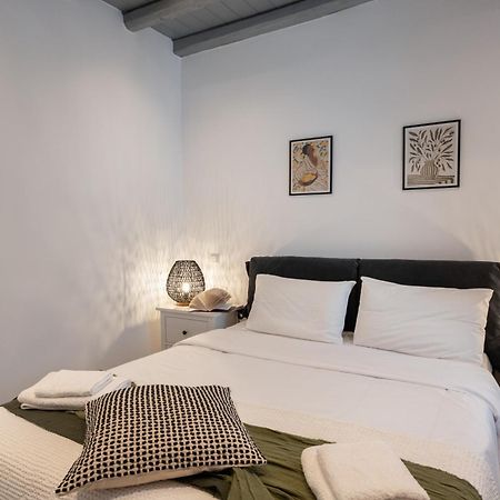 Caper-2 Bedroom Traditional Home With Amazing View Náousa Exterior foto