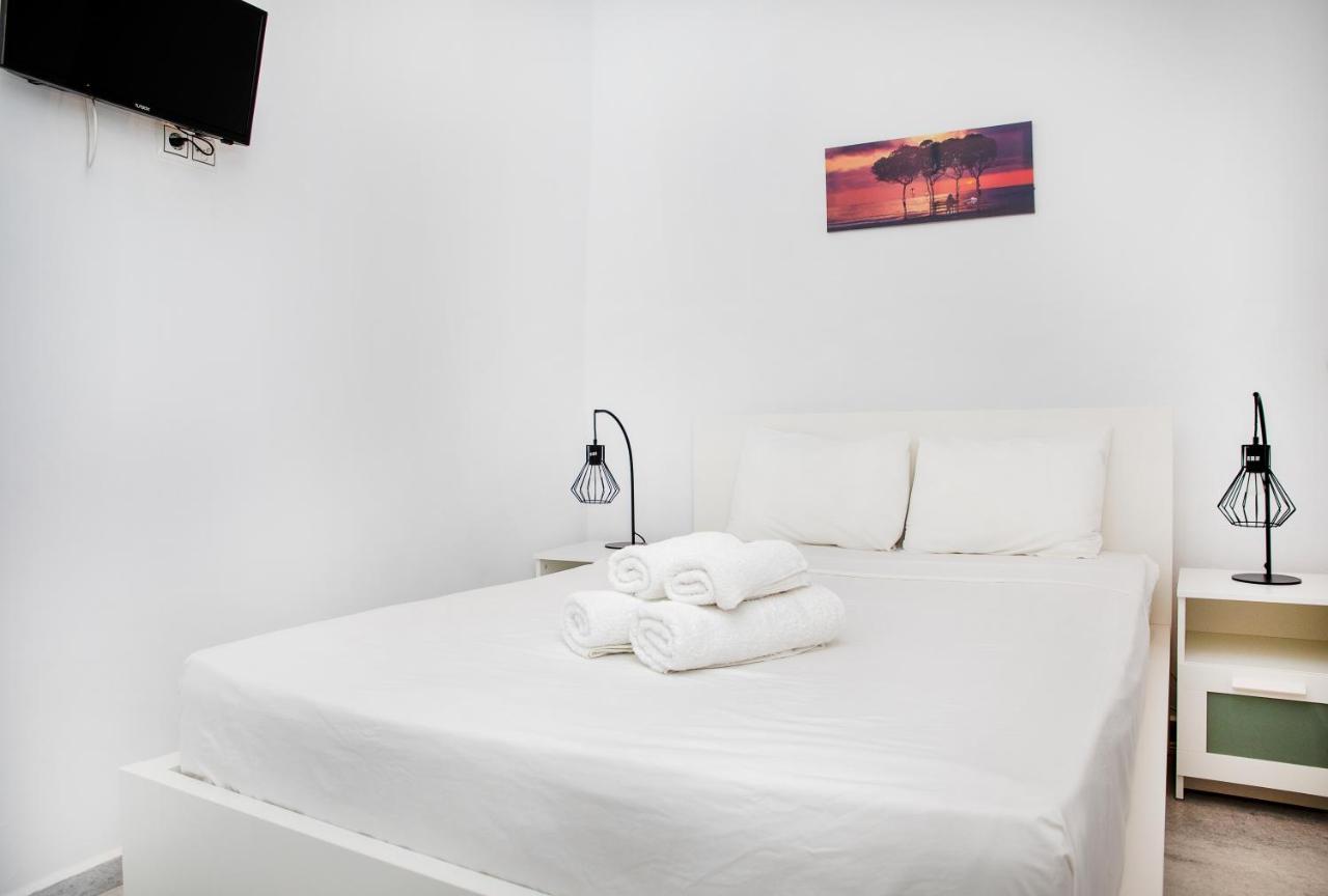 Caper-2 Bedroom Traditional Home With Amazing View Náousa Exterior foto