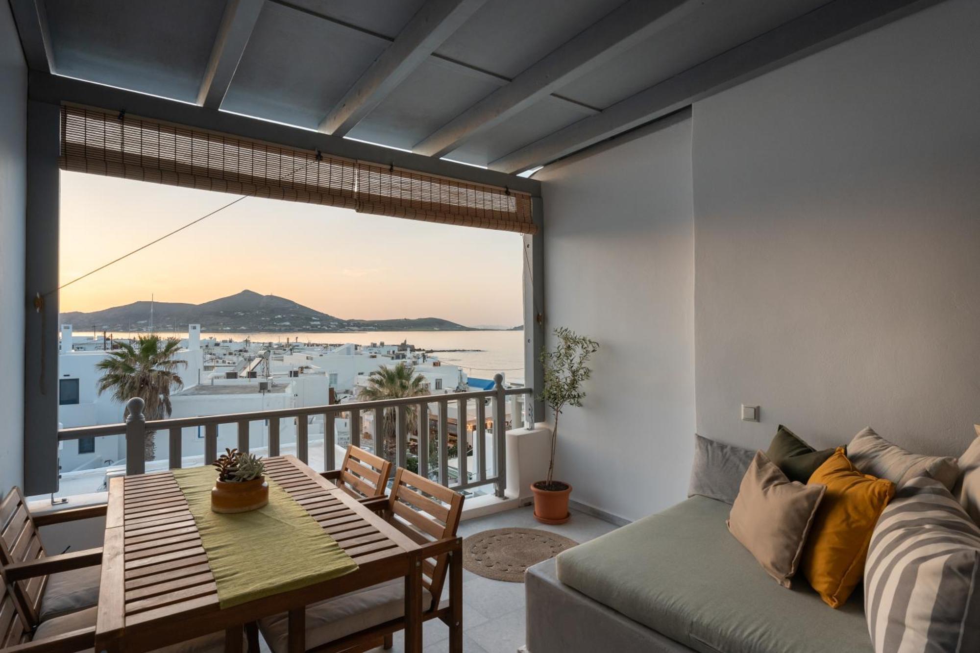 Caper-2 Bedroom Traditional Home With Amazing View Náousa Exterior foto