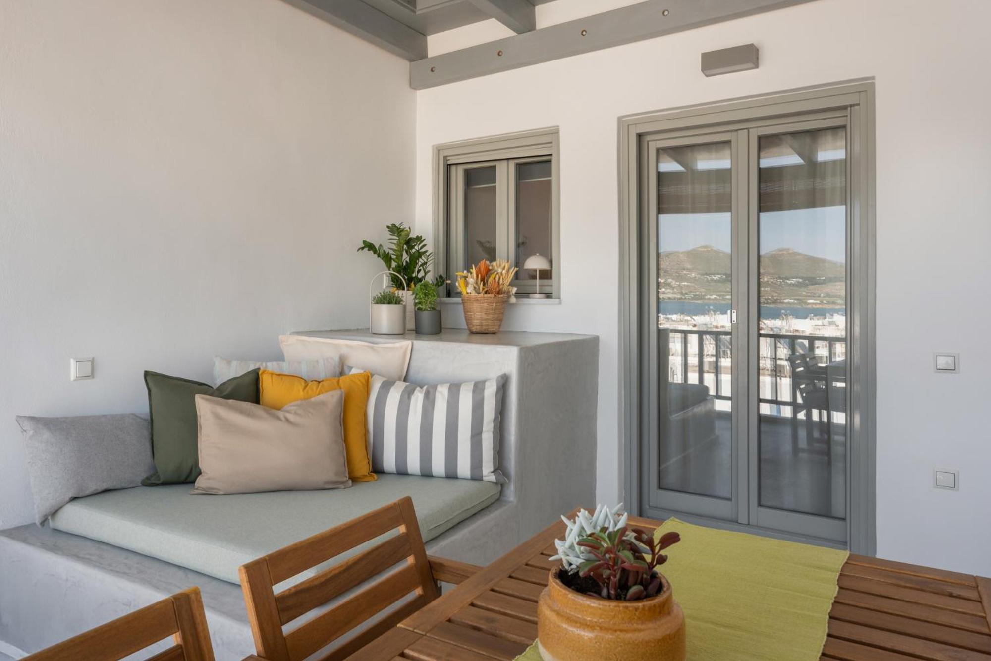 Caper-2 Bedroom Traditional Home With Amazing View Náousa Exterior foto